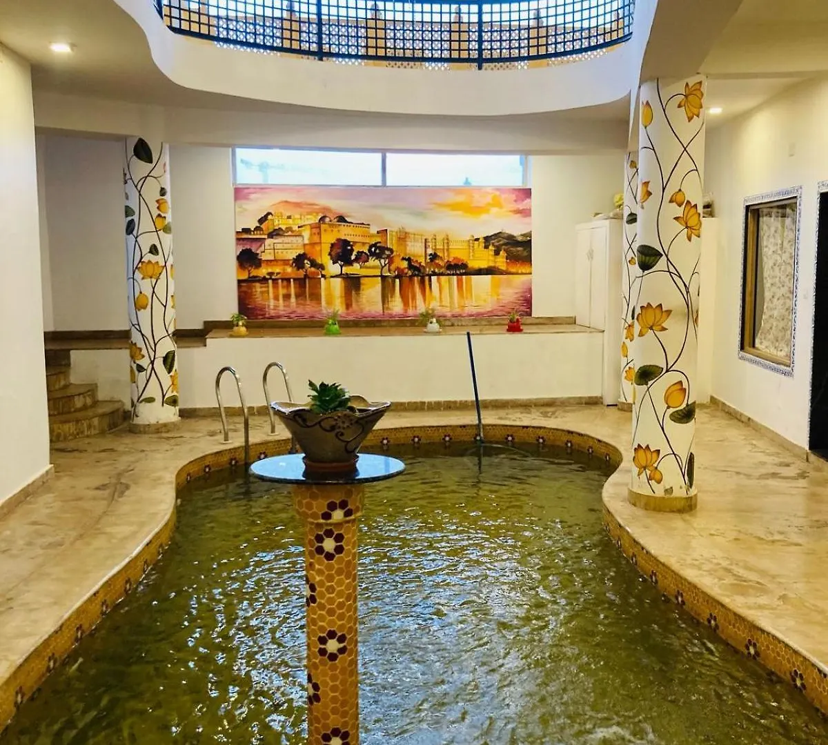 Asra Lake Heritage Hotel With Rooftop And Swimming Pool Udaipur
