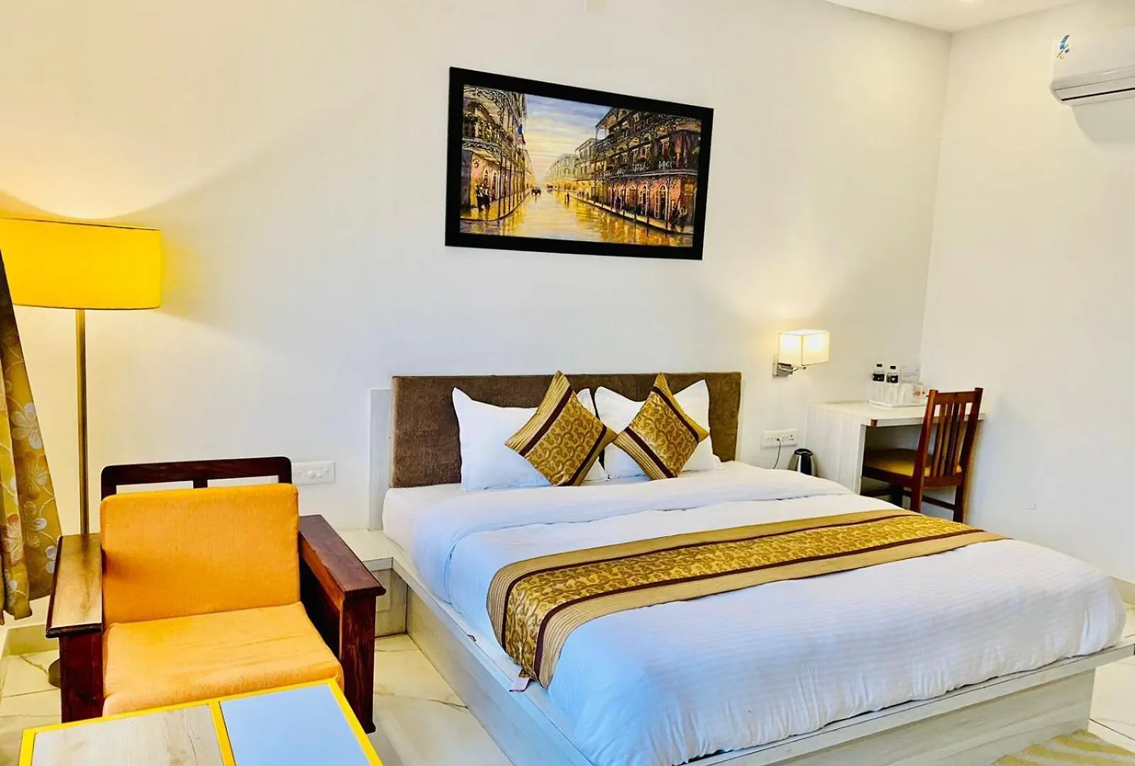 Jaydurg Asra Lake Heritage Hotel With Rooftop And Swimming Pool Udaipur