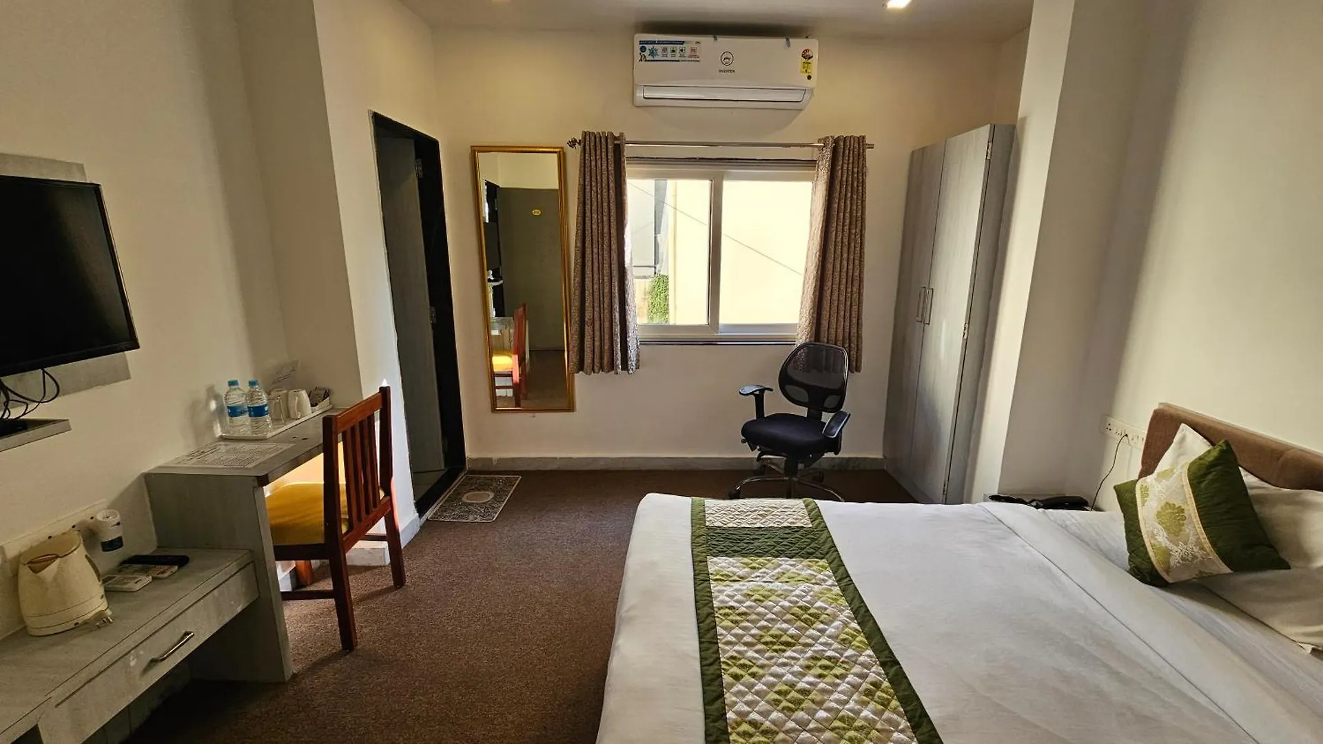 Asra Lake Heritage Hotel With Rooftop And Swimming Pool Udaipur 3*,