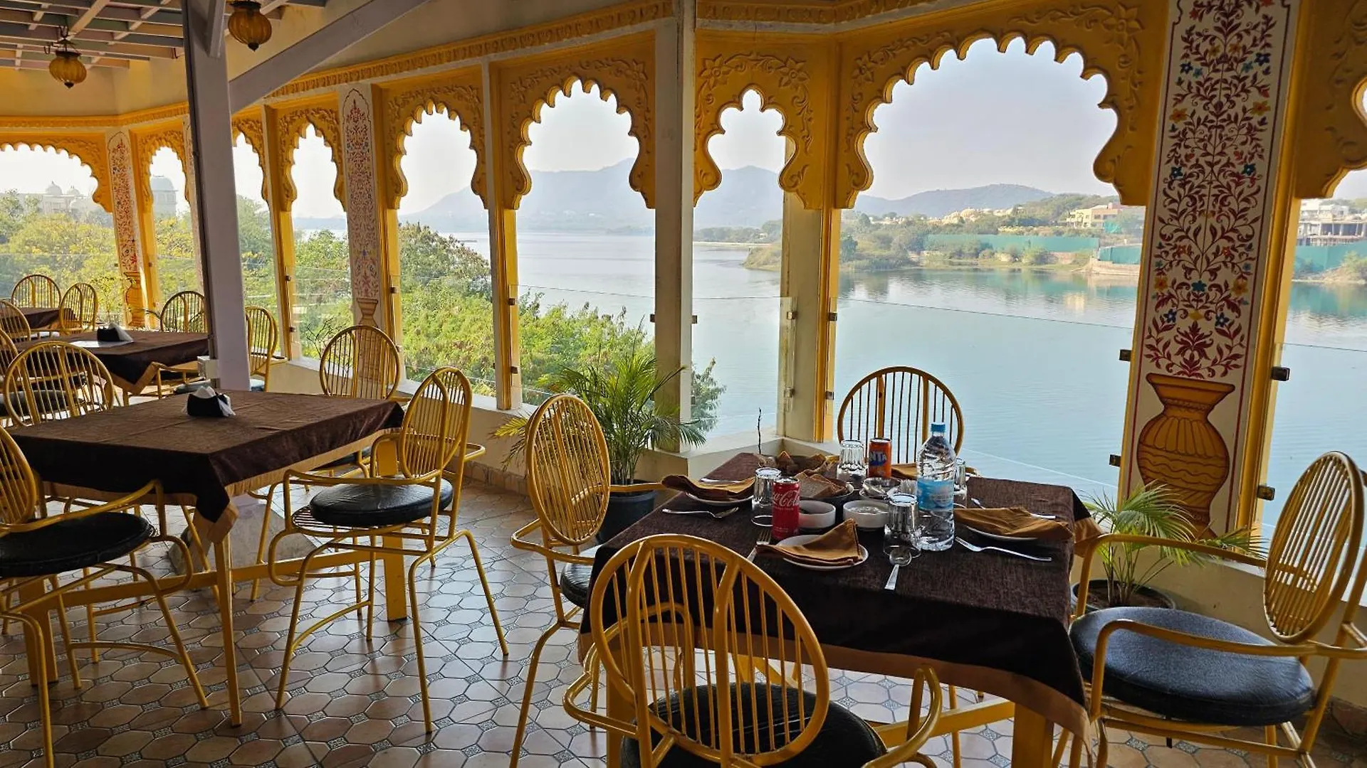 Jaydurg Asra Lake Heritage Hotel With Rooftop And Swimming Pool Udaipur