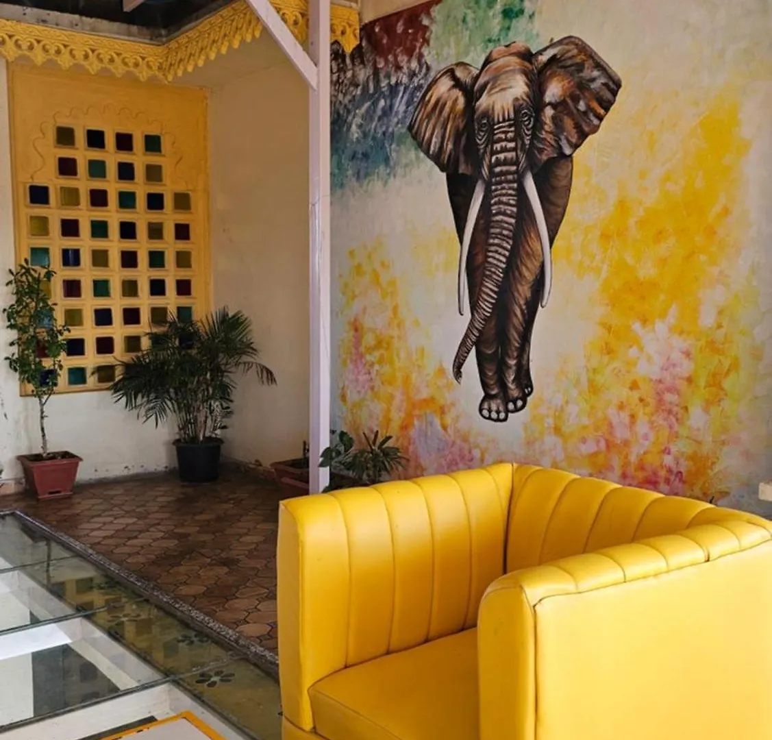 Jaydurg Asra Lake Heritage Hotel With Rooftop And Swimming Pool Udaipur